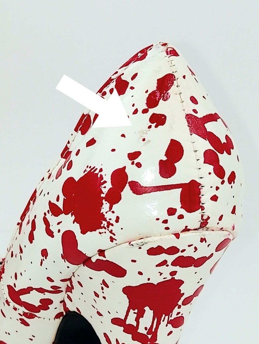 Spirit Halloween Red Splattered White Pumps Heels 7 - Picture 11 of 15